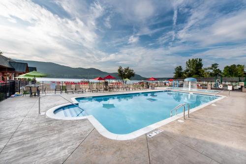 Scotty's Lakeside Resort - Best Parking Hotels in Lake George, NY