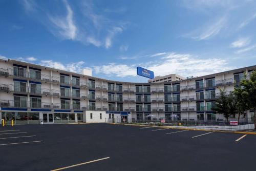 suite hotels in Spokane