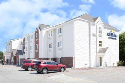 suite hotels in Nebraska