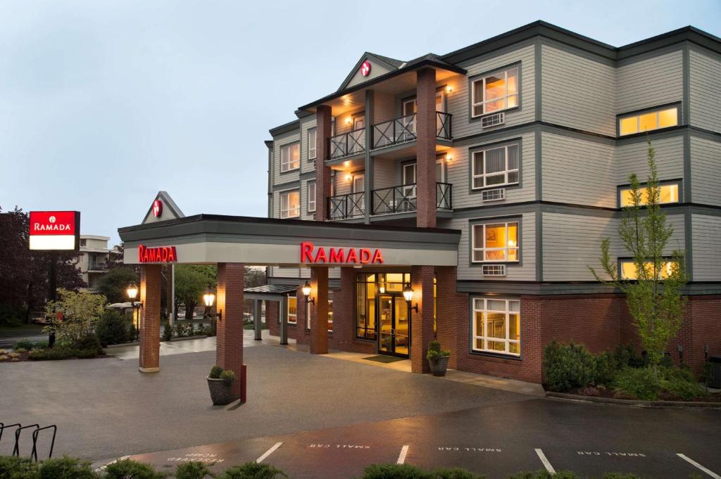 Ramada by Wyndham Nanaimo - Best Hotels with Free Breakfast in Victoria & Vancouver Island