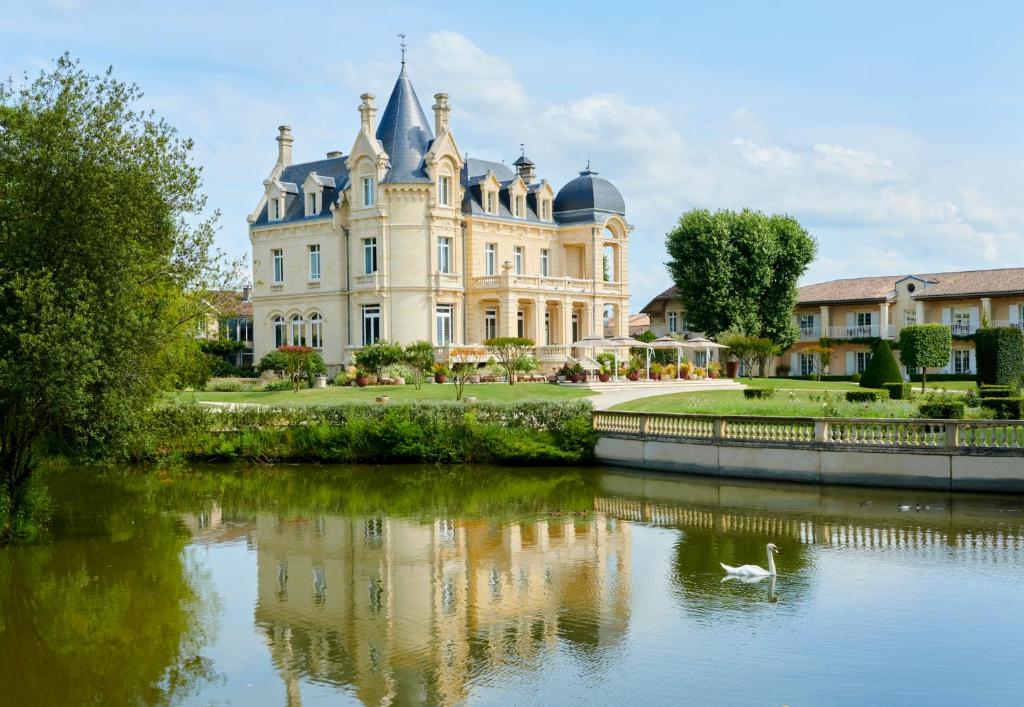 Château Hôtel Grand Barrail - Best Hotels in St Émilion