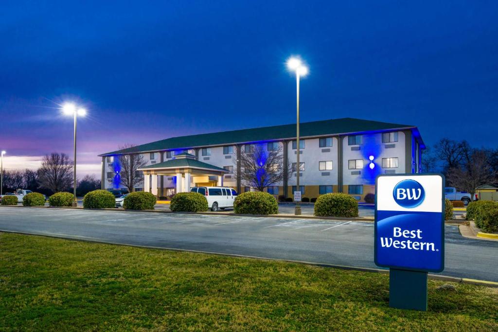 Best Western Big Spring Lodge - Best Hotels in Missouri