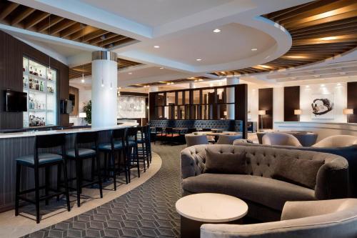 Sheraton Cavalier Calgary Hotel - Best Business Hotels in Calgary