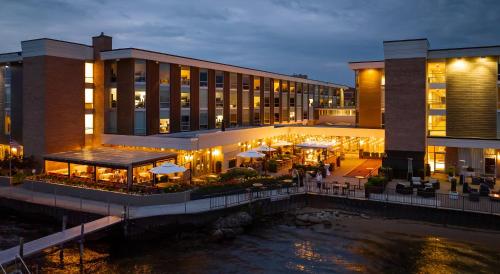 Delamar Traverse City - Best Parking Hotels in Traverse City, MI
