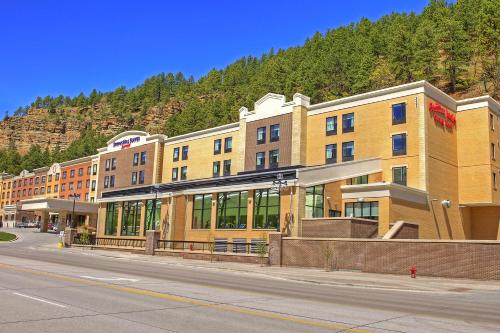 SpringHill Suites by Marriott Deadwood - Best Hotels in South Dakota