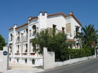 Hotel Pierre Loti - Best Parking Hotels in Antibes