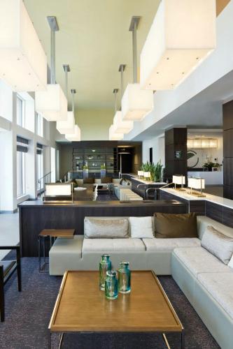 Element Vaughan Southwest - Best Hotels with Free Breakfast in Toronto