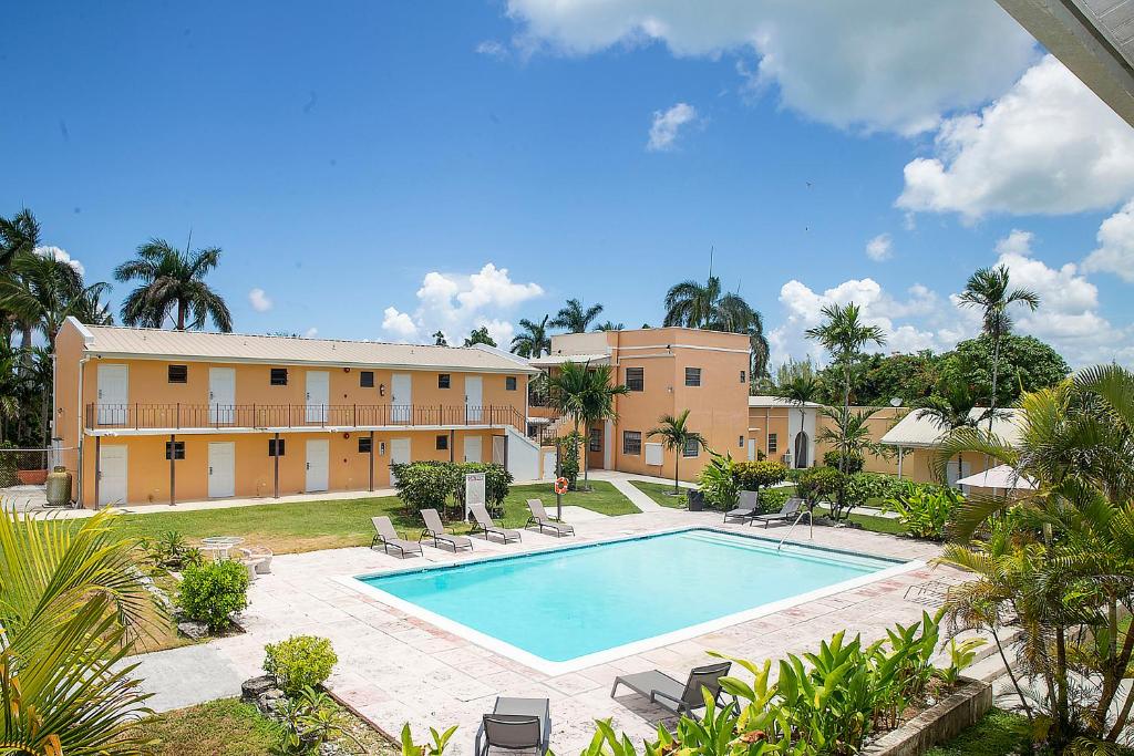 Orange Hill Beach Inn - Best Hotels in Bahamas