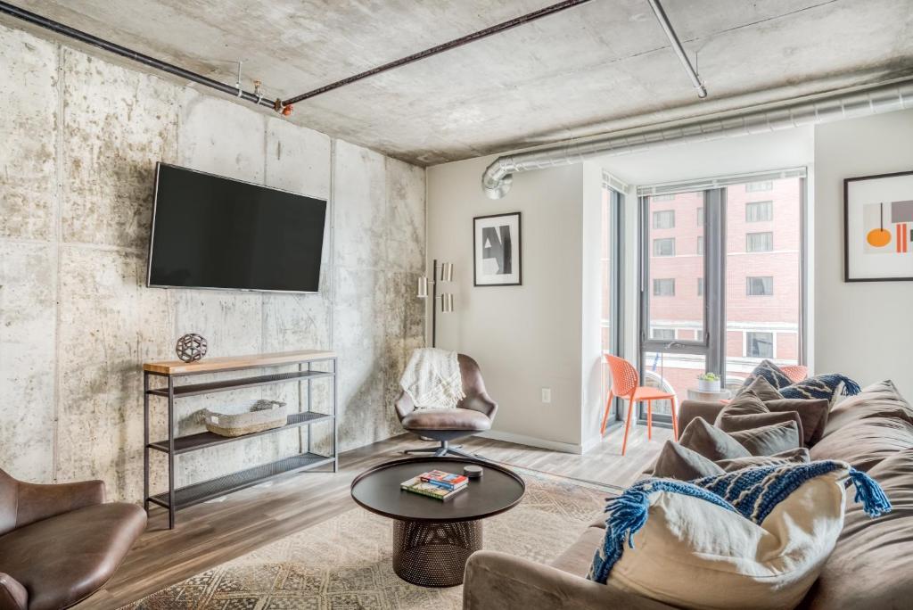 Mint House Minneapolis - Downtown West - Best Hotels in Minneapolis