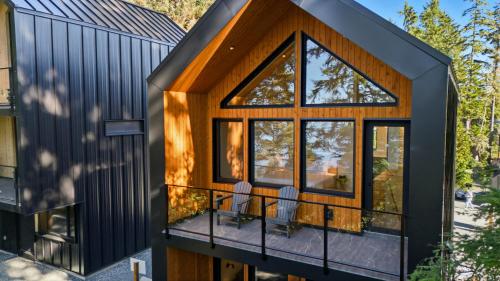 The Cabins at Terrace Beach - Best Hotels in Ucluelet