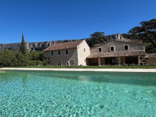 MAS aux CEDRES - Best Hotels in Provence