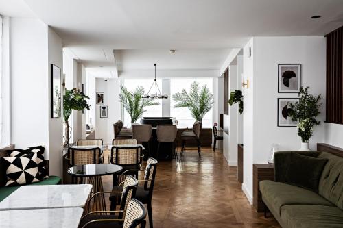 Holiday Inn Paris Palais de l'Elysée by IHG - Best Holiday Inn Hotels in France