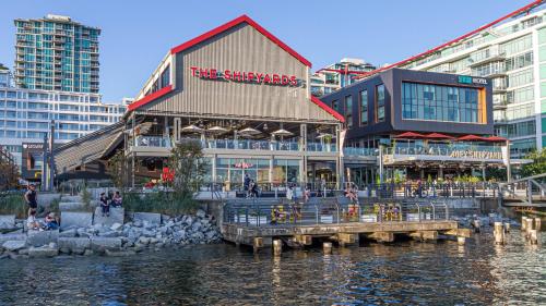Seaside Hotel North Vancouver - Best Spa Hotels in Vancouver, Canada
