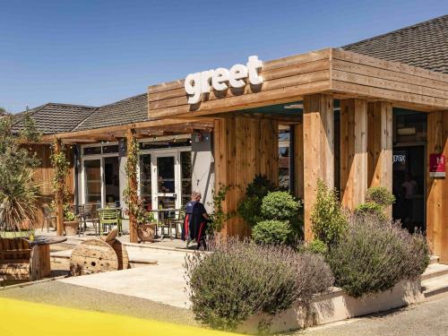 greet Hotel Marseille Provence Aéroport - Best Fitness Hotels in Aix-en-Provence