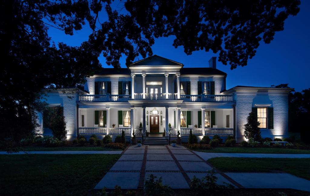 Belle Air Mansion and Inn - Best Hotels in Tennessee