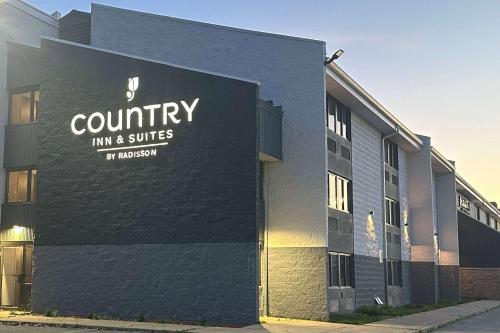 hotels with suites in West Virginia