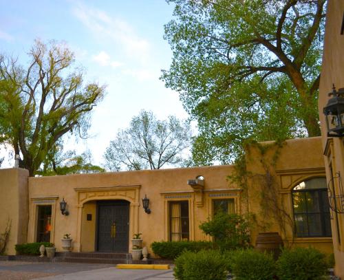 Palacio de Marquesa - Best Hotels in Taos