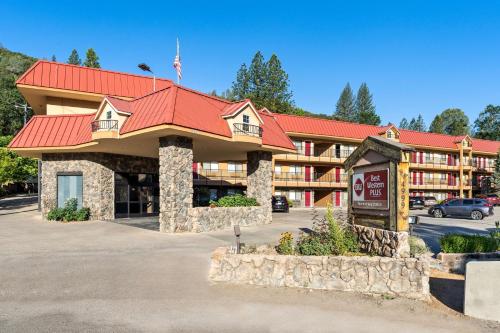 Best Western Plus Yosemite Way Station - Best Business Hotels in Yosemite National Park, CA