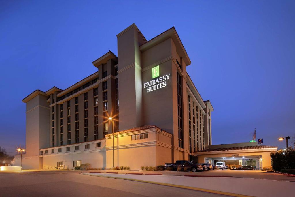 Embassy Suites Dallas - Park Central Area - Best Embassy Suites by Hilton Hotels in Texas