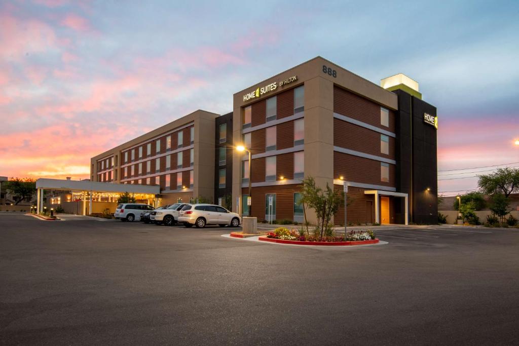 Home2 Suites By Hilton Phoenix Airport North, Az - Best Hotels with Airport Shuttle Service in Phoenix, AZ