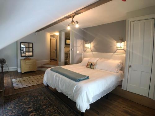 Mill Pond Inn - Best Hotels in New York State, USA