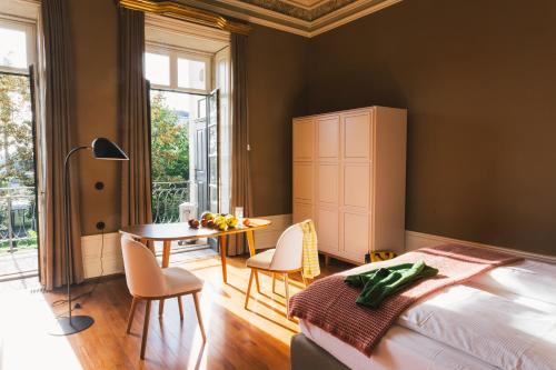 Menina Colina Guesthouse - Best Hotels in Porto