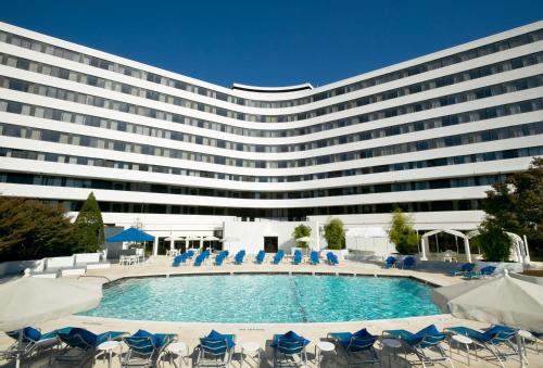 Washington Plaza Hotel - Best Pool Hotels in Washington, D.C.