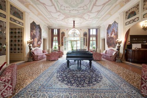 Hotel Villa Condulmer - Best Parking Hotels in Venice