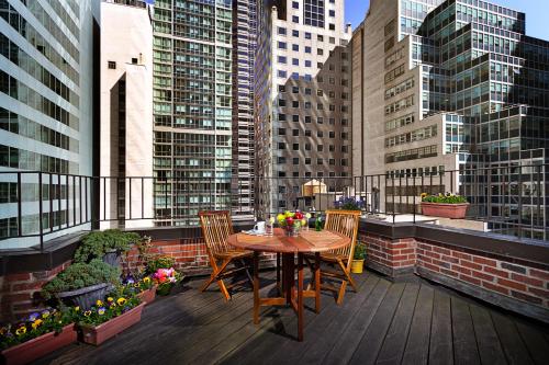 Hotel Elysee by Library Hotel Collection - Best Midtown Manhattan Hotels