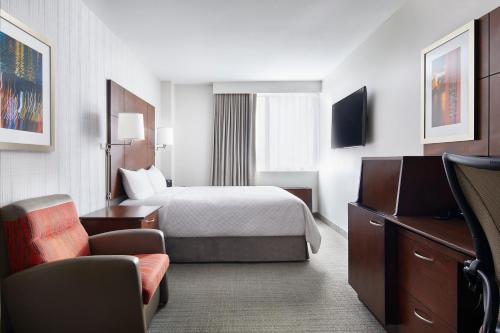 Club Quarters Hotel Embarcadero, San Francisco - Best Hotels near Hult International Business School, CA