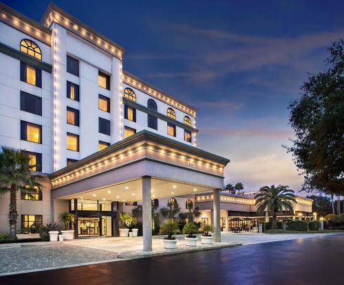 Buena Vista Suites Orlando - Best Hotels with Free Breakfast in Orlando, FL