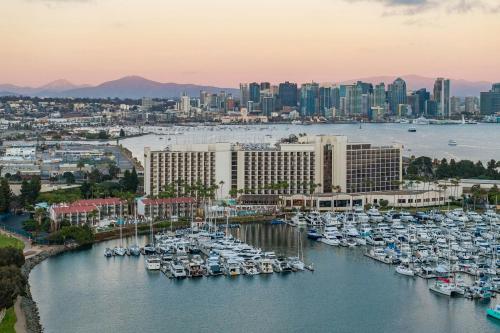 Sheraton San Diego Resort - Best Beach Hotels in San Diego, CA