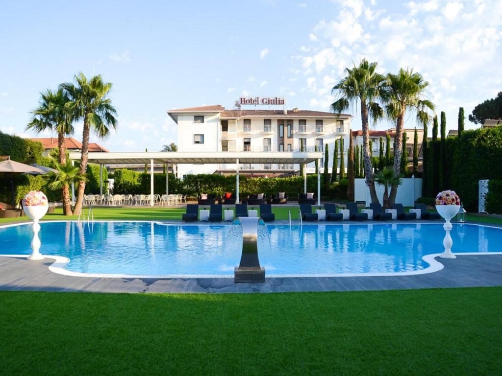 Hotel Giulia Ocean Club - Best Pool Hotels in Naples, Italy