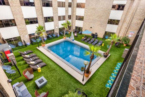 Riverwalk Plaza Hotel - Best Hotels near Our Lady of the Lake University, TX