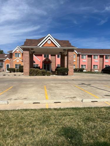 Microtel Inn & Suites by Wyndham Amarillo - Best Pet-Friendly Hotels in Amarillo, TX