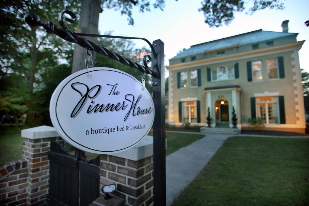 The Pinner House - Best Hotels in Virginia