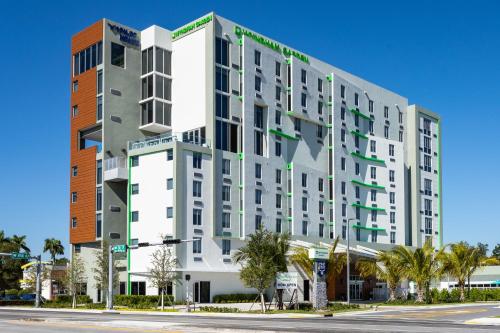 suite hotels in Miami