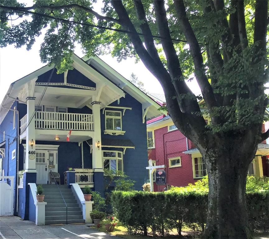 Cambie Lodge - Best Parking Hotels in Vancouver, Canada