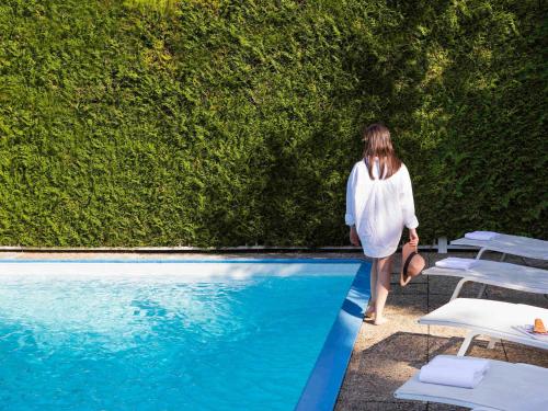 Mercure Paris Sud Les Ulis-Courtaboeuf - Best Pool Hotels in Paris