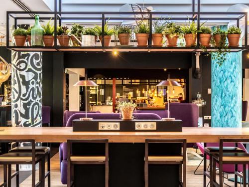 Novotel Lyon Bron Meeting & Events - Best Pool Hotels in Lyon