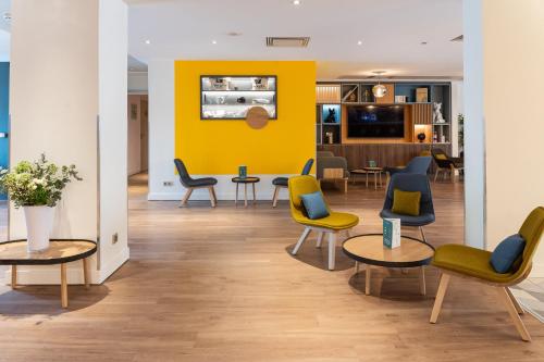 Holiday Inn Lyon Vaise by IHG - Best Pool Hotels in Lyon