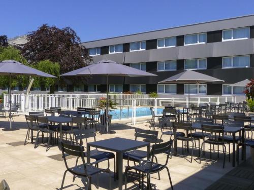 Novotel Caen Côte de Nacre - Best Pool Hotels in Normandy