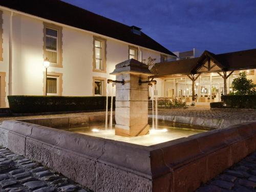 Novotel Saclay - Best Pool Hotels in Paris