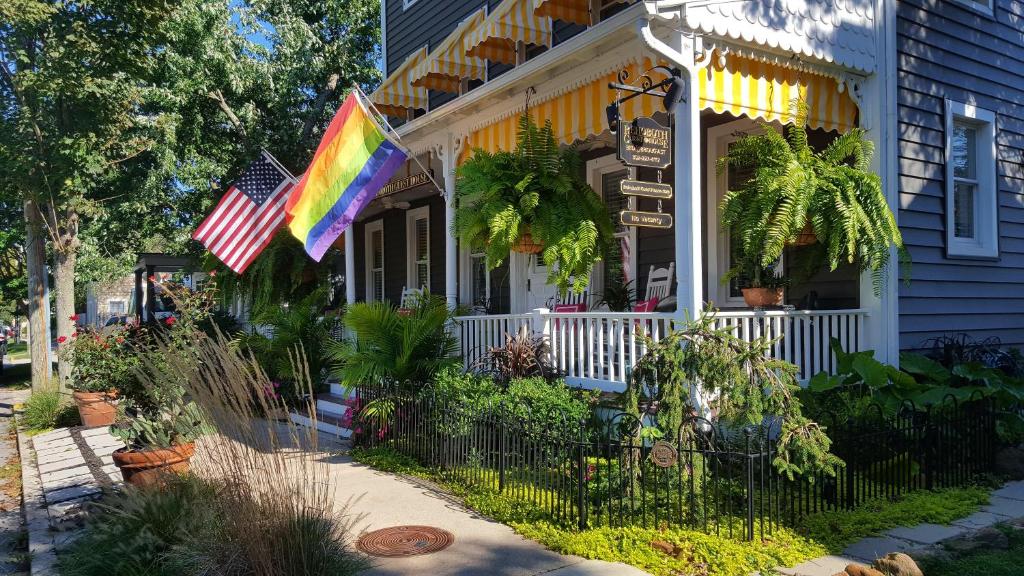 Rehoboth Guest House - Best Hotels in Delaware