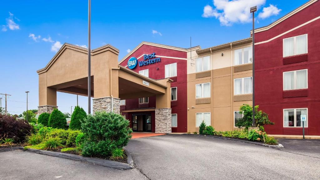 Best Western Providence-Seekonk Inn - Best Hotels with Free Breakfast in Providence, RI