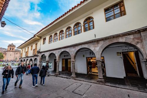 Hostal El Peregrino - Best Hotels with Free Breakfast in Cusco