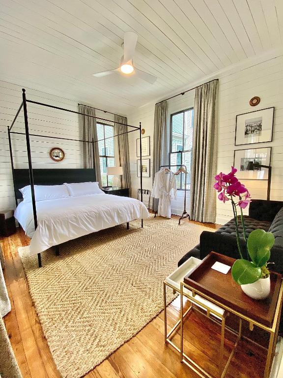 Coppersmith Inn B&B - Best Hotels in Texas