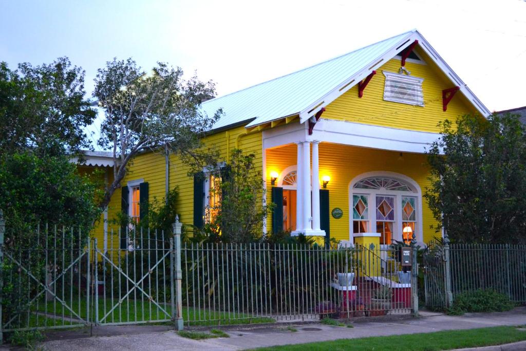 Auld Sweet Olive Bed and Breakfast - Best Hotels with Free Breakfast in Louisiana
