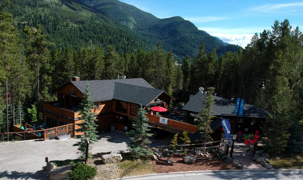 Earl Grey Lodge - Best Hotels in British Columbia