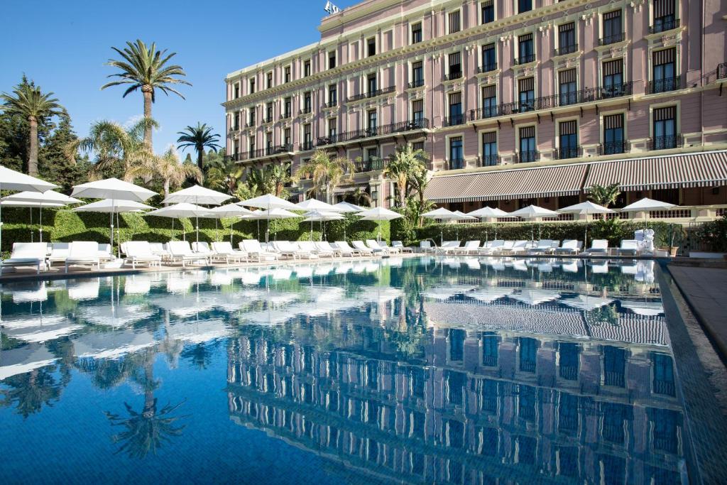 Hotel Royal-Riviera - Côte d'Azur Beach Hotels